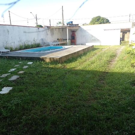 Vila agradável com piscina. Villa Peruíbe Esterno foto