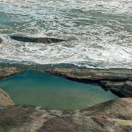 Vila agradável com piscina. Villa Peruíbe Esterno foto